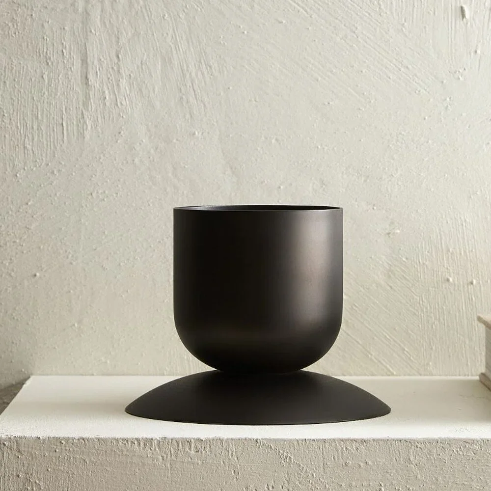 West Elm - Carter Oil Rubbed Bronze Small Metal Vase, NIB